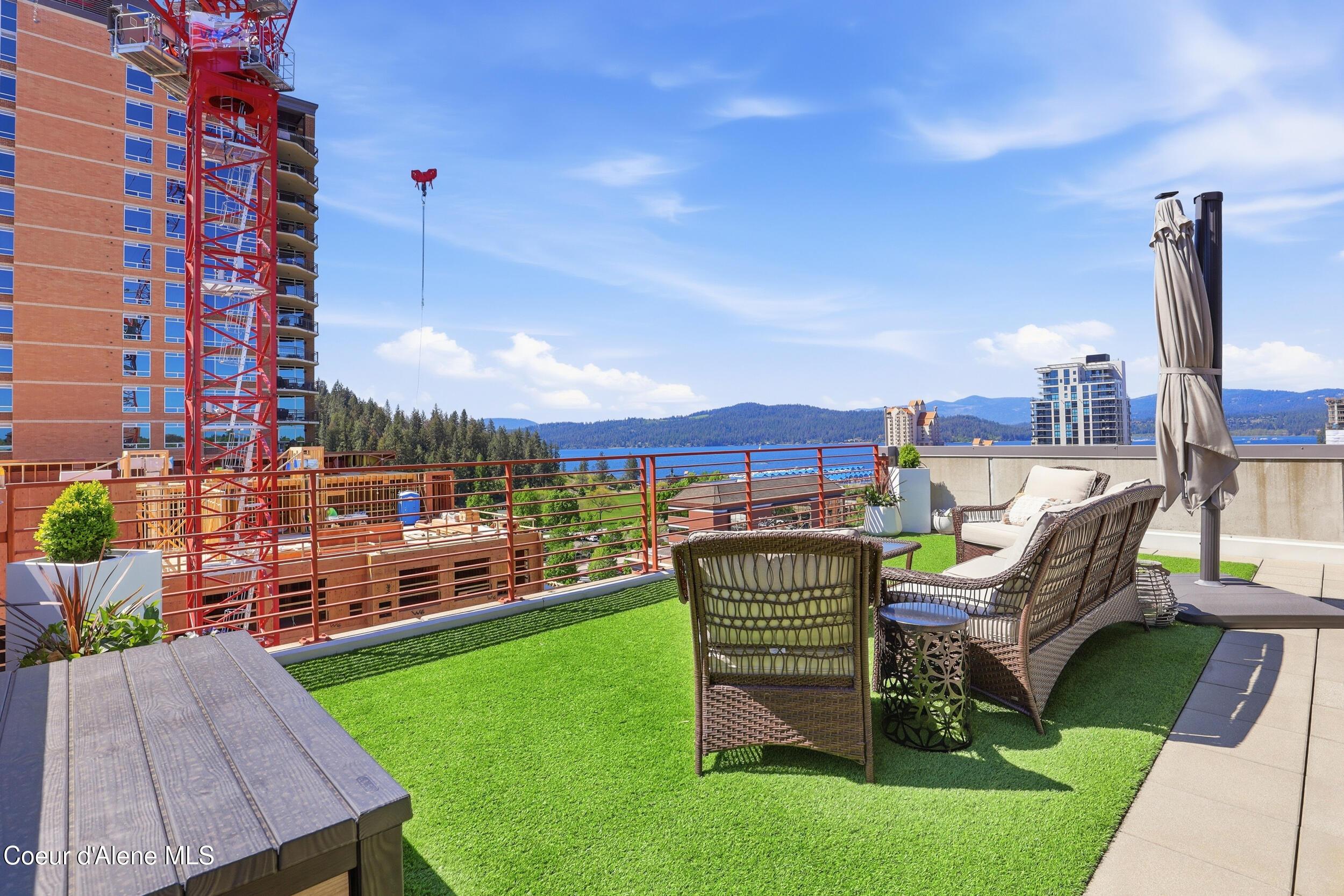 Image 4: Patio Views