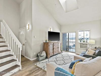 842 N Chase Rd Unit 203