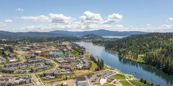 Image 2: Atlas Waterfront