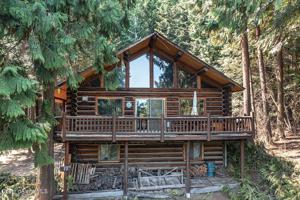 22 Blue Jay Dr
