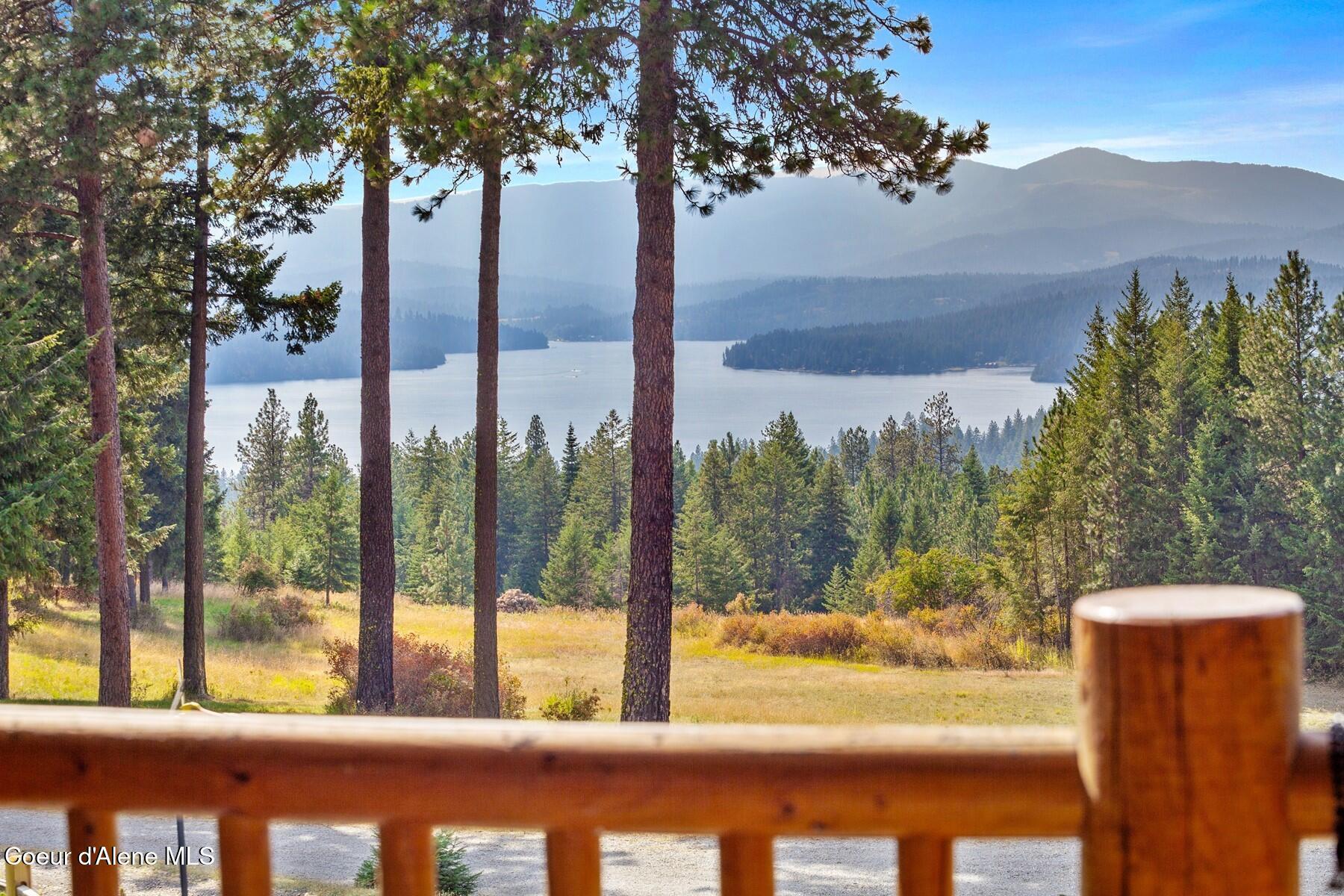 Image 1: Lakeview Ranchette on 32 acres