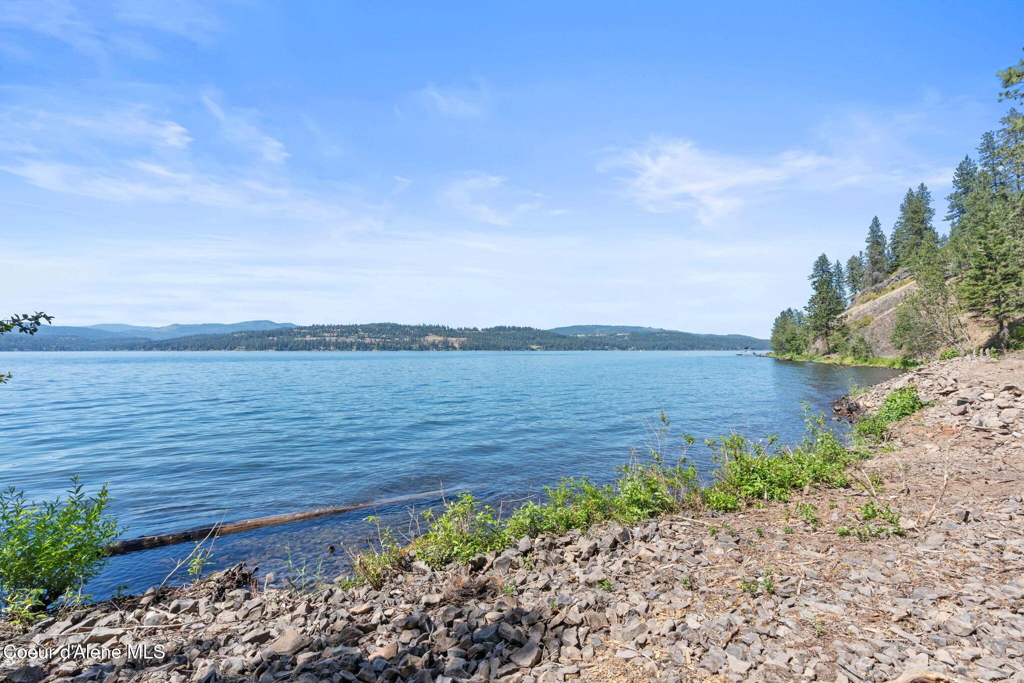 Image 3: Inside-Spokane-Headlands Dr-14