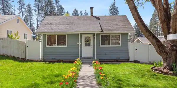 516 W SUMMIT AVE