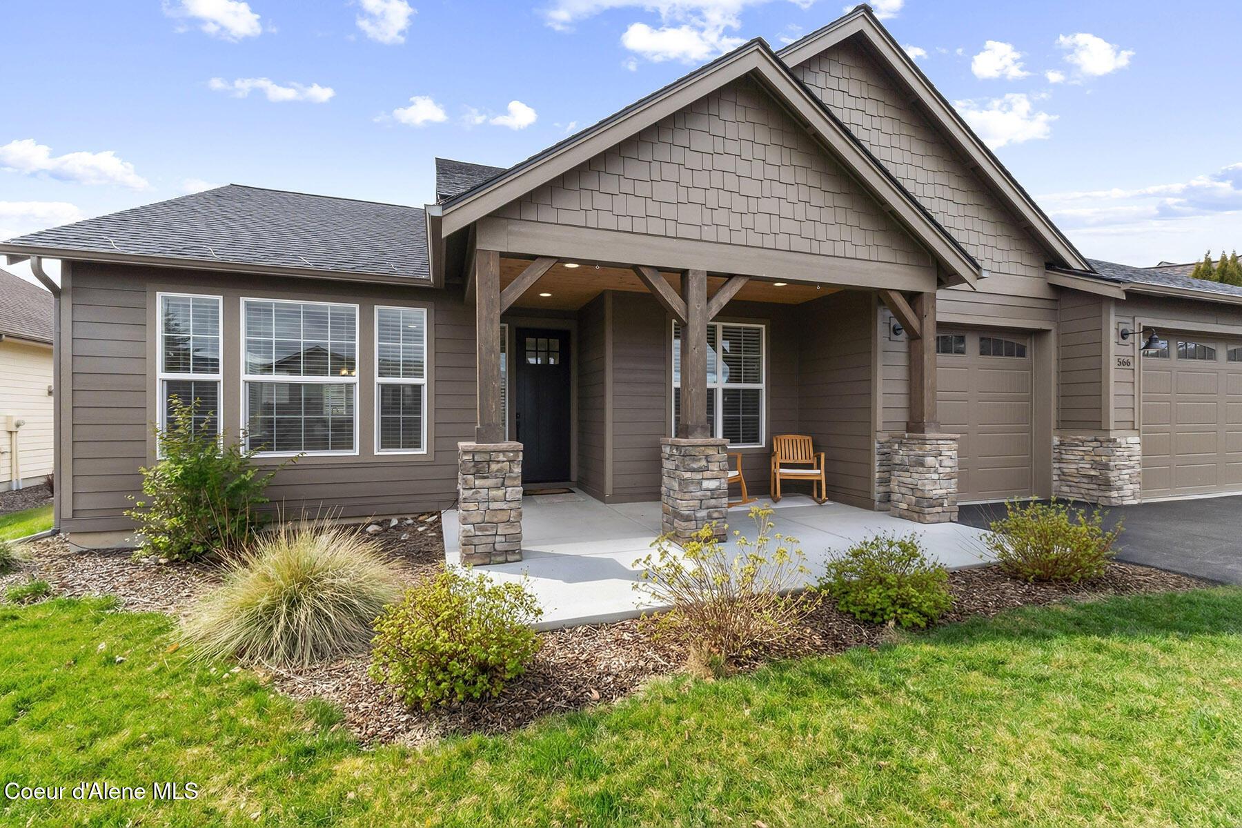 Image 2: 566-Stoneridge-Rd-Spring-5682