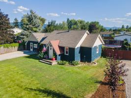1705 Main St