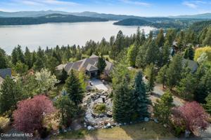 4086 E Mullan Trail Rd