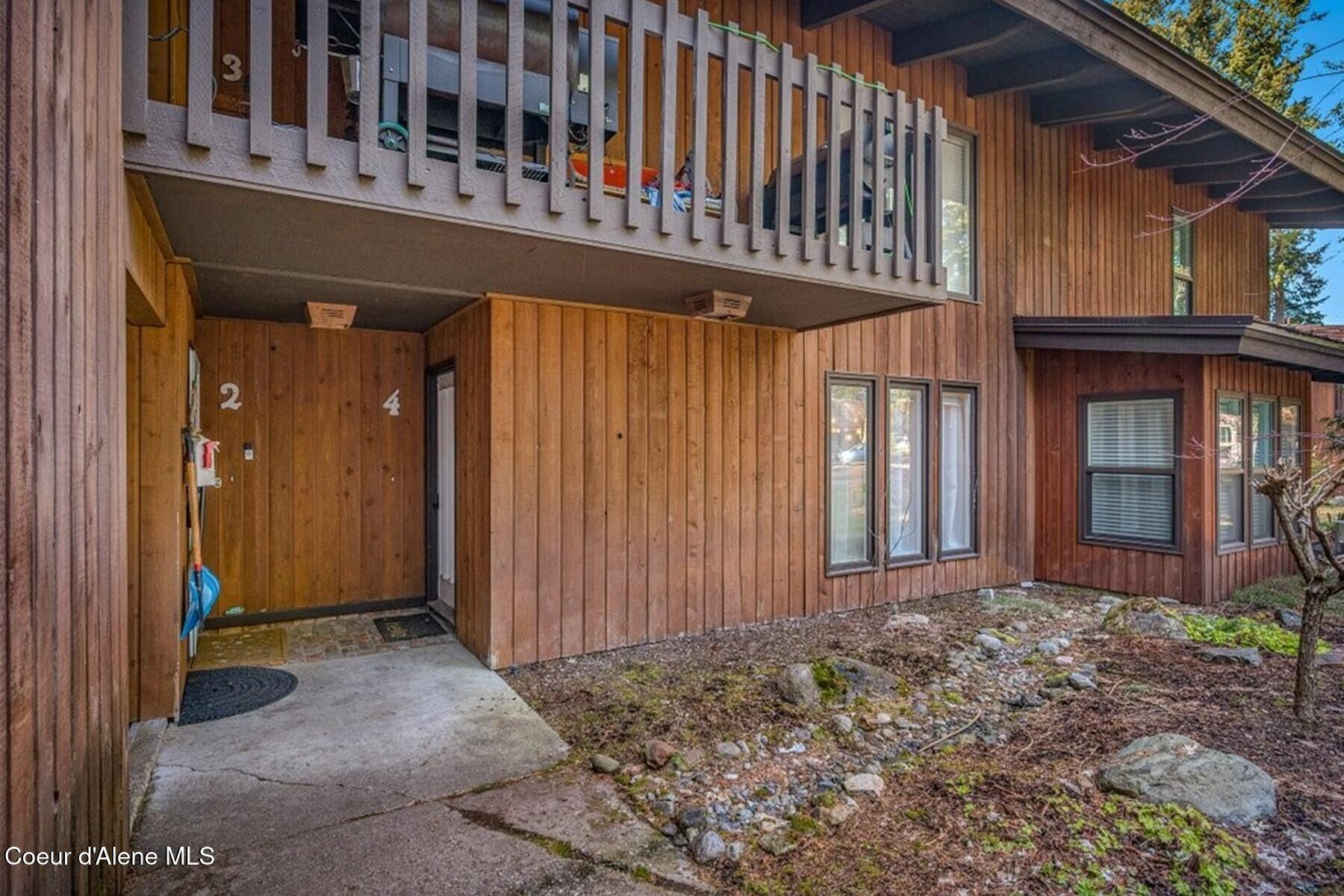 Image 3: Covered Entry