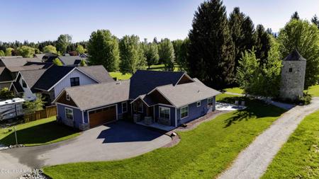218 Crooked Ear DR