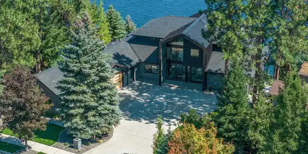 1014 S RIVERSIDE HARBOR DR