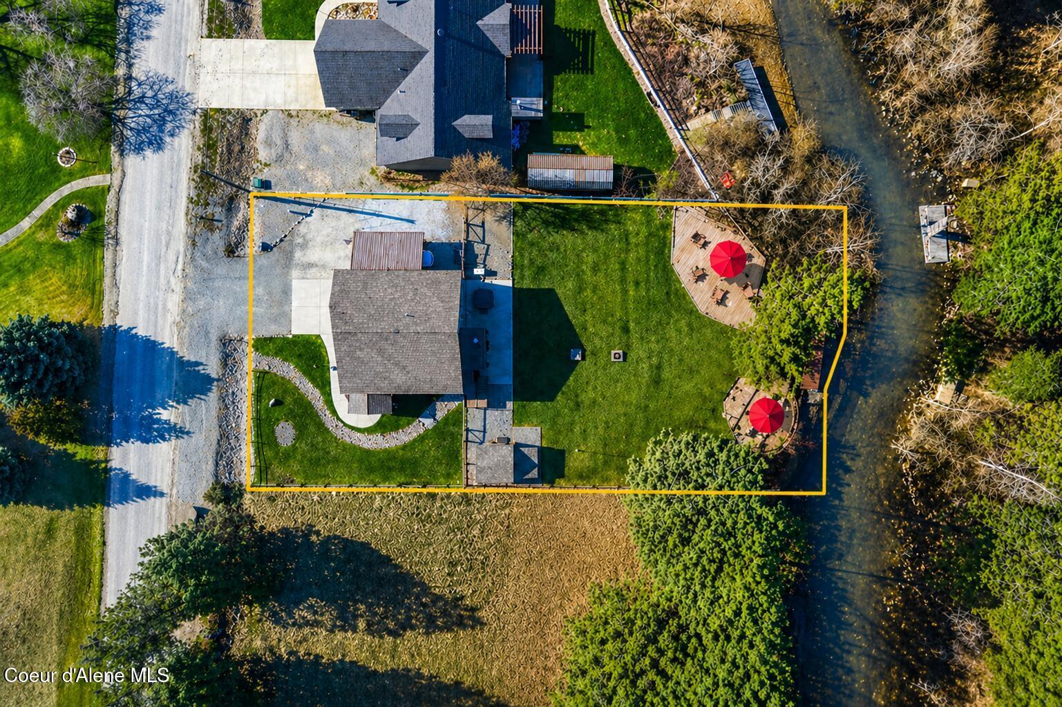 Image 2: Estimated Lot Lines