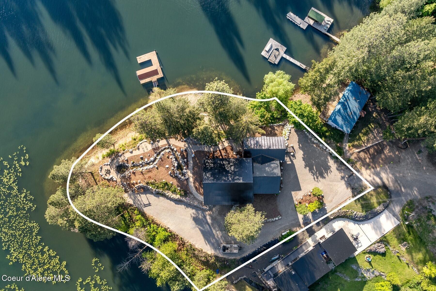 Image 4: Private Peninsula