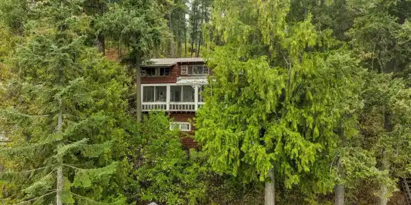 12222 NW Newman Lake Dr