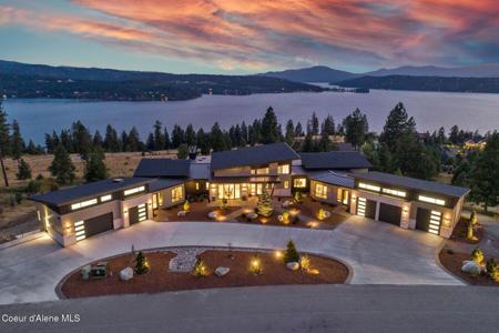 2766 S Helen Dr