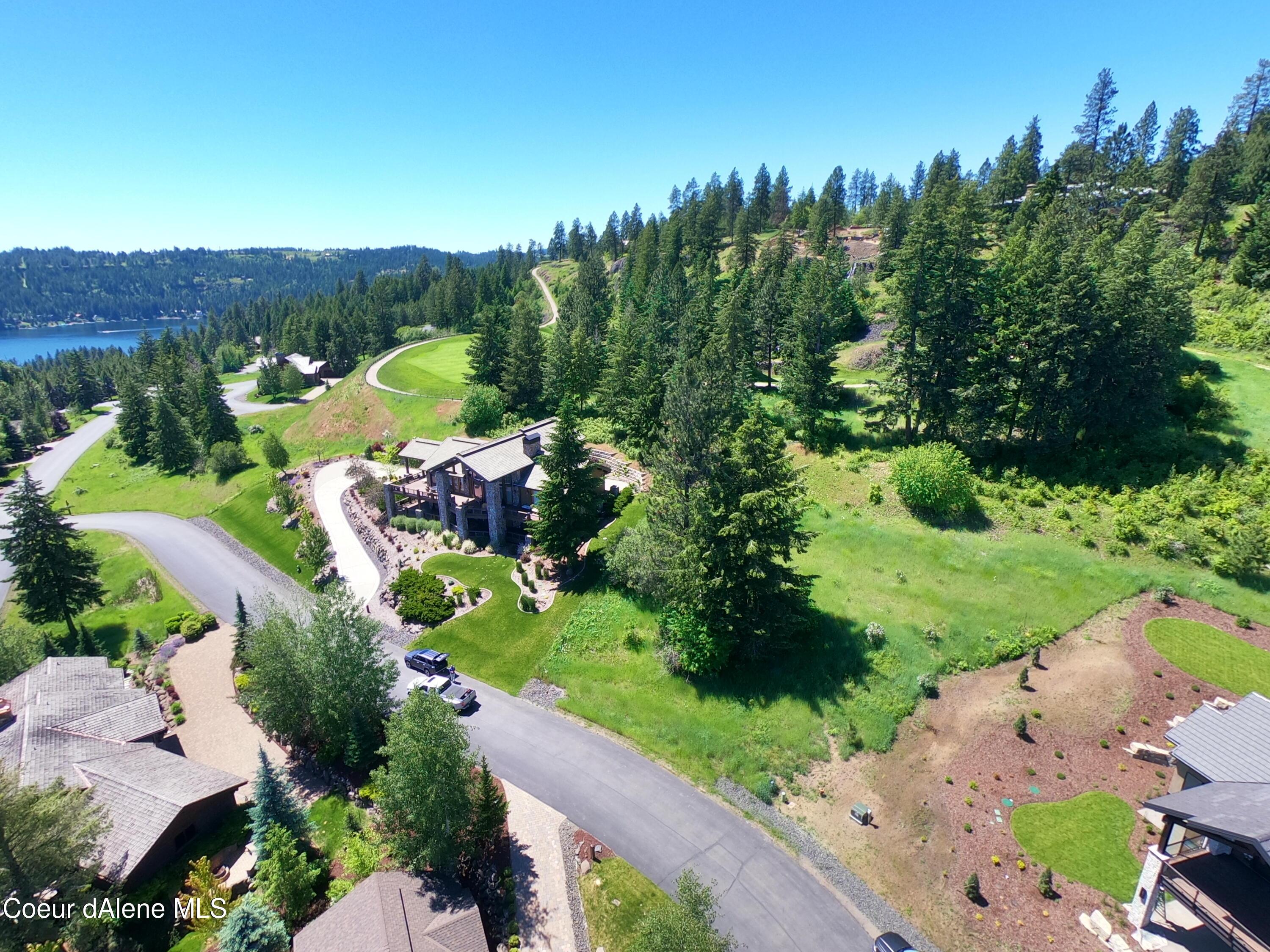 Image 2: 0.44 Acre Parcel