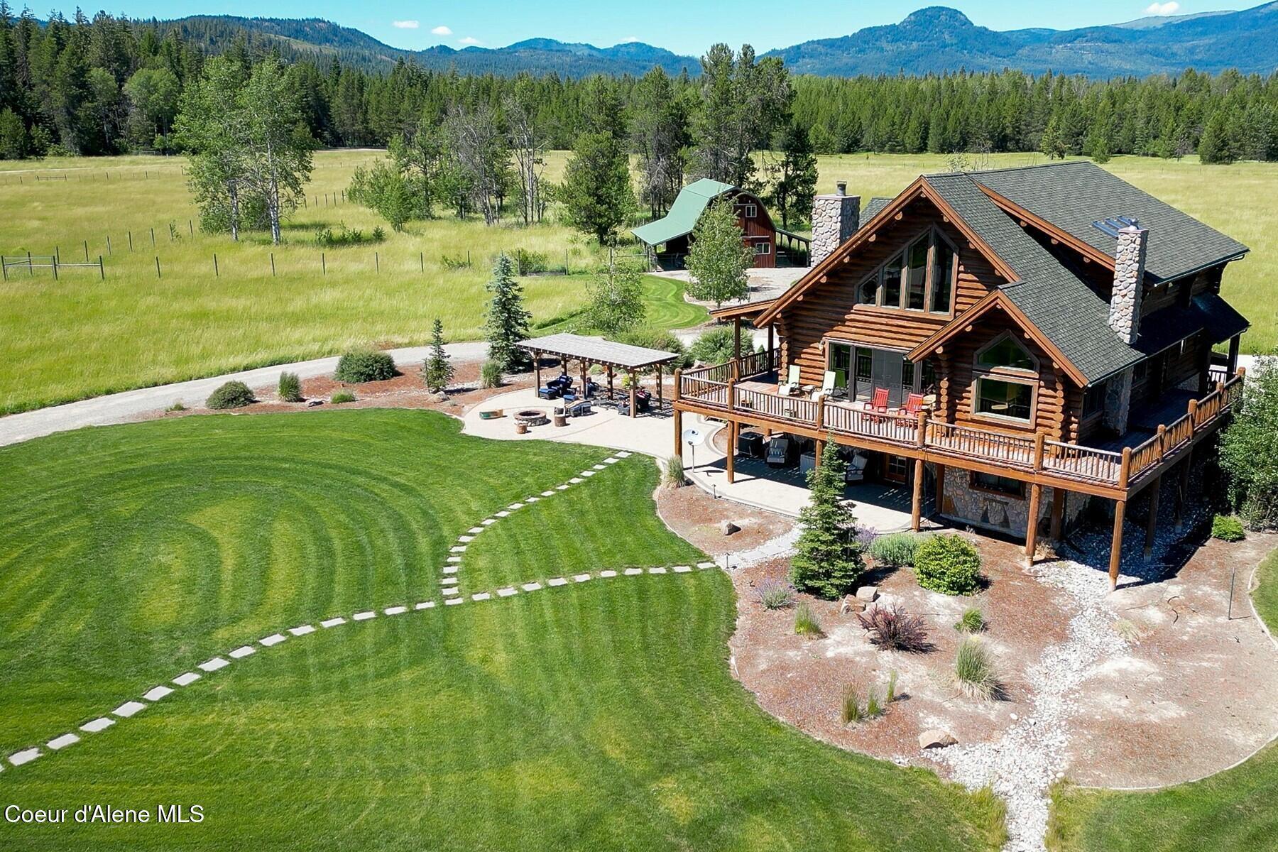 Image 2: Quality Log Home