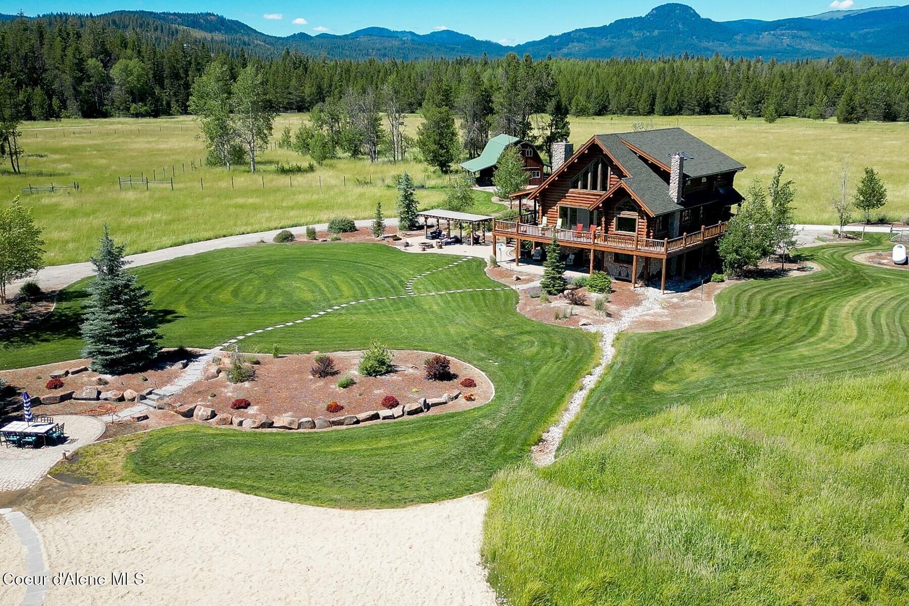 Image 3: Private Beach