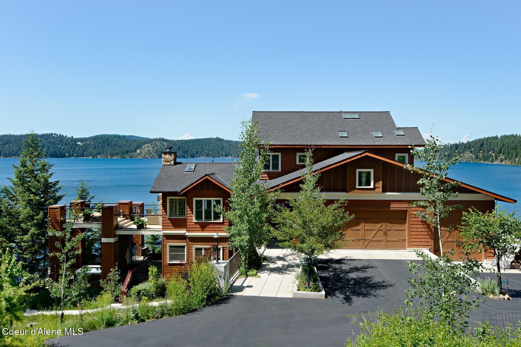 Image 3: Captivating Views 4,100+ sqft