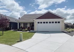 7946 W KAYAK CT