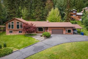 3288 E Lookout Drive