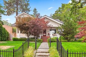 1111 E LAKESHORE DR