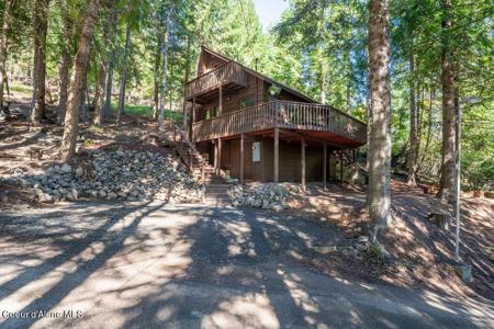 5880 Hayden Lake Road