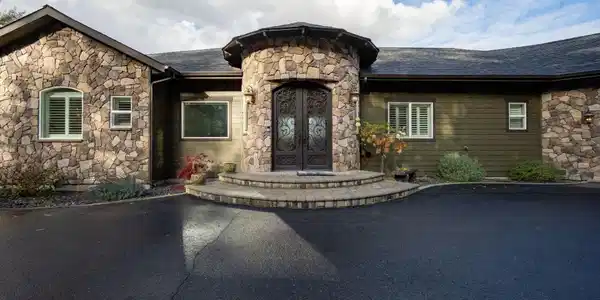 5969 W HIGHLAND DR