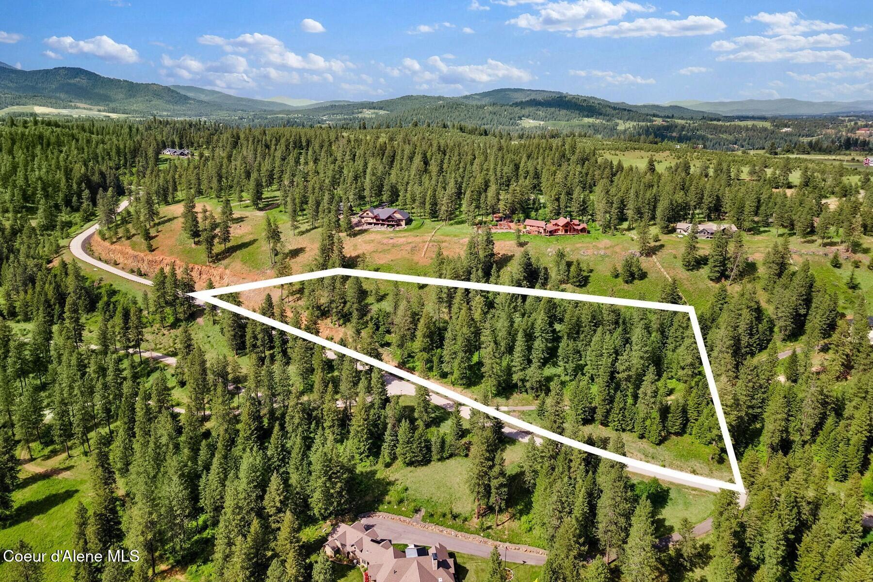 Image 2: 6.32 Acre Lot