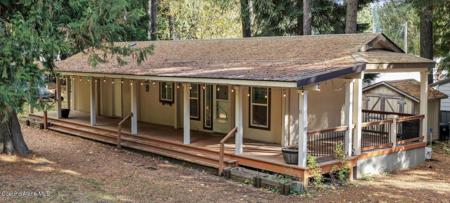 7562 W SPIRIT LAKE RD