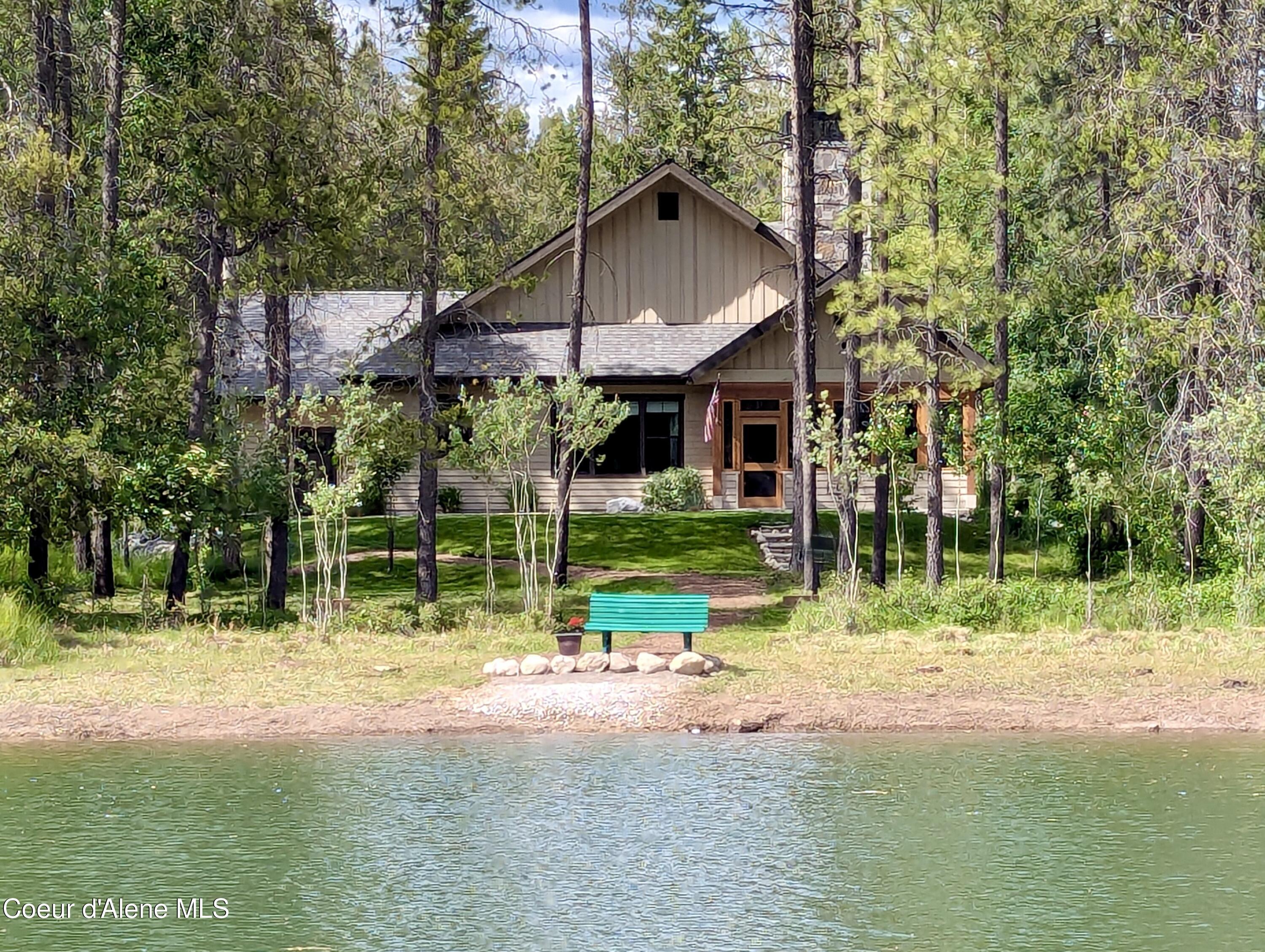 Image 1: 1 Back of House with Water