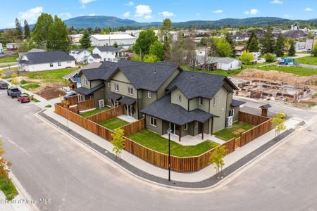 1670 Onyx Ct