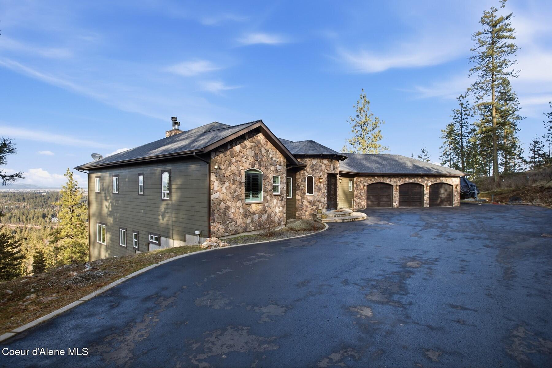 Image 4: Custom Natural Stone Finishes