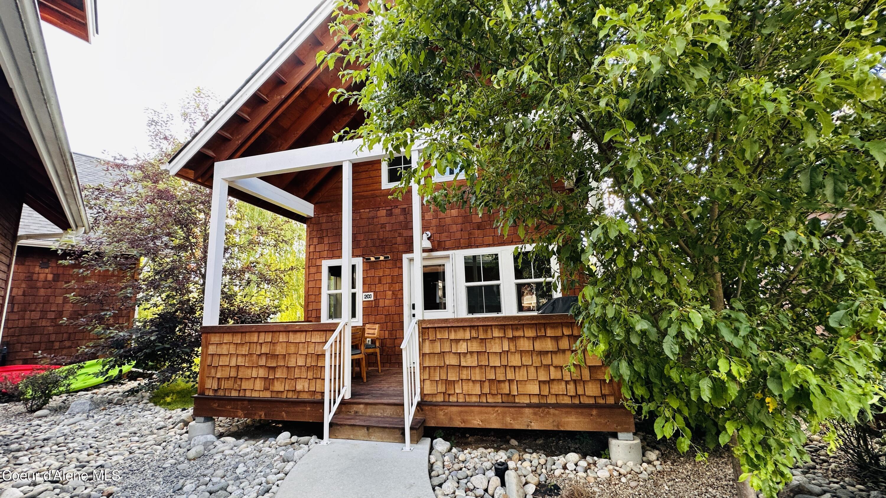 Image 2: Exterior