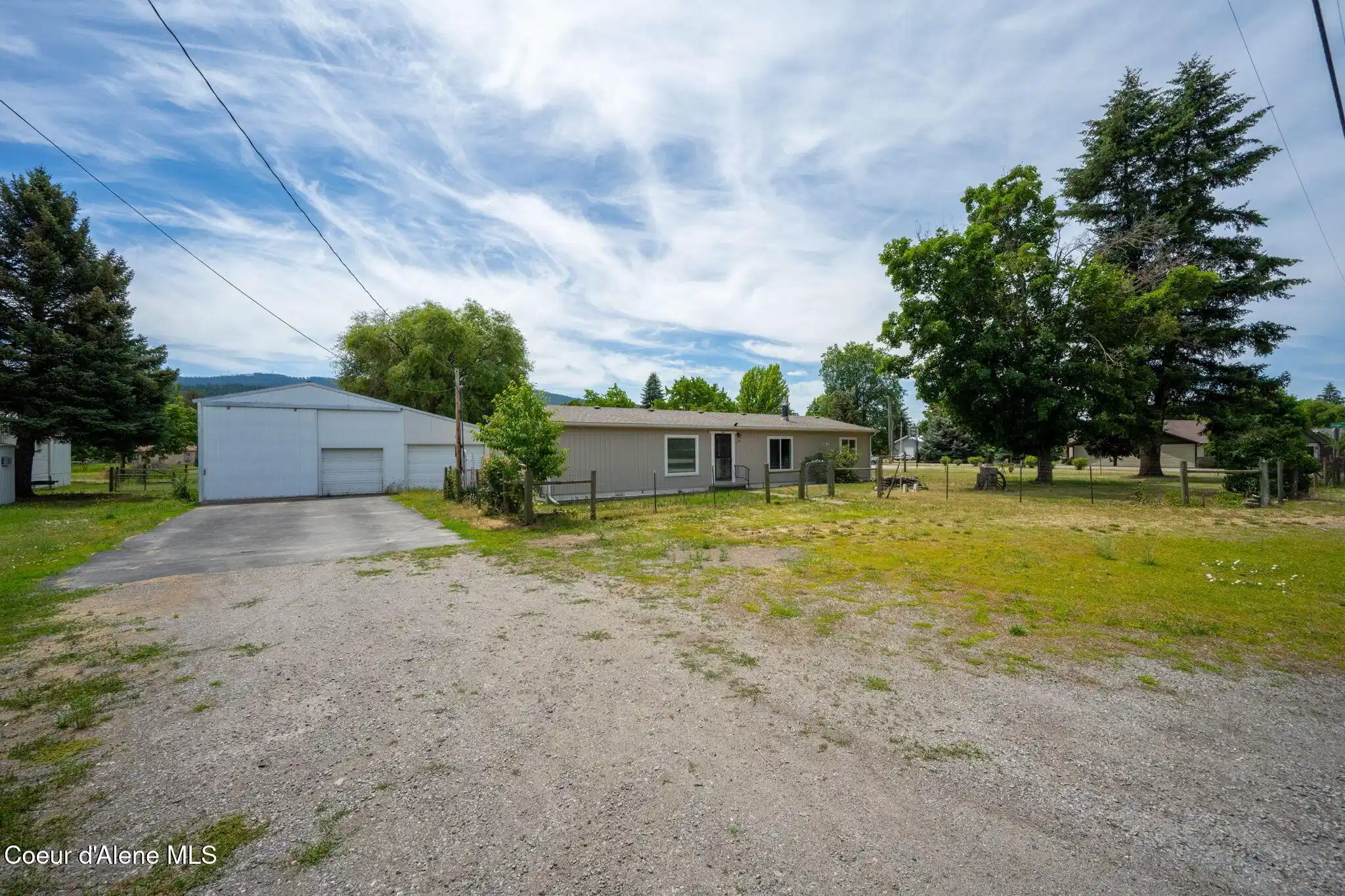 Image 1: House and Shop