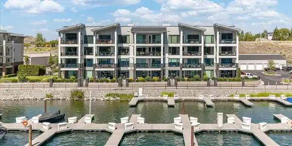 447 W Waterside Drive Unit 102
