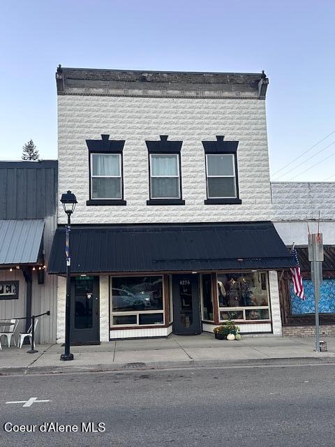 Image 3: Exterior
