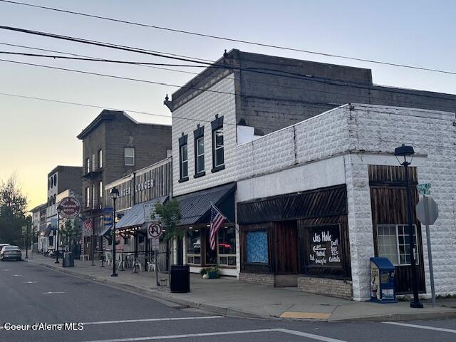 Image 4: Exterior