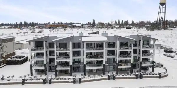 447 W Waterside Dr Unit 204