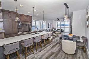 802 Sandpoint Ave