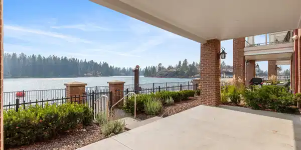 355 W Waterside Dr