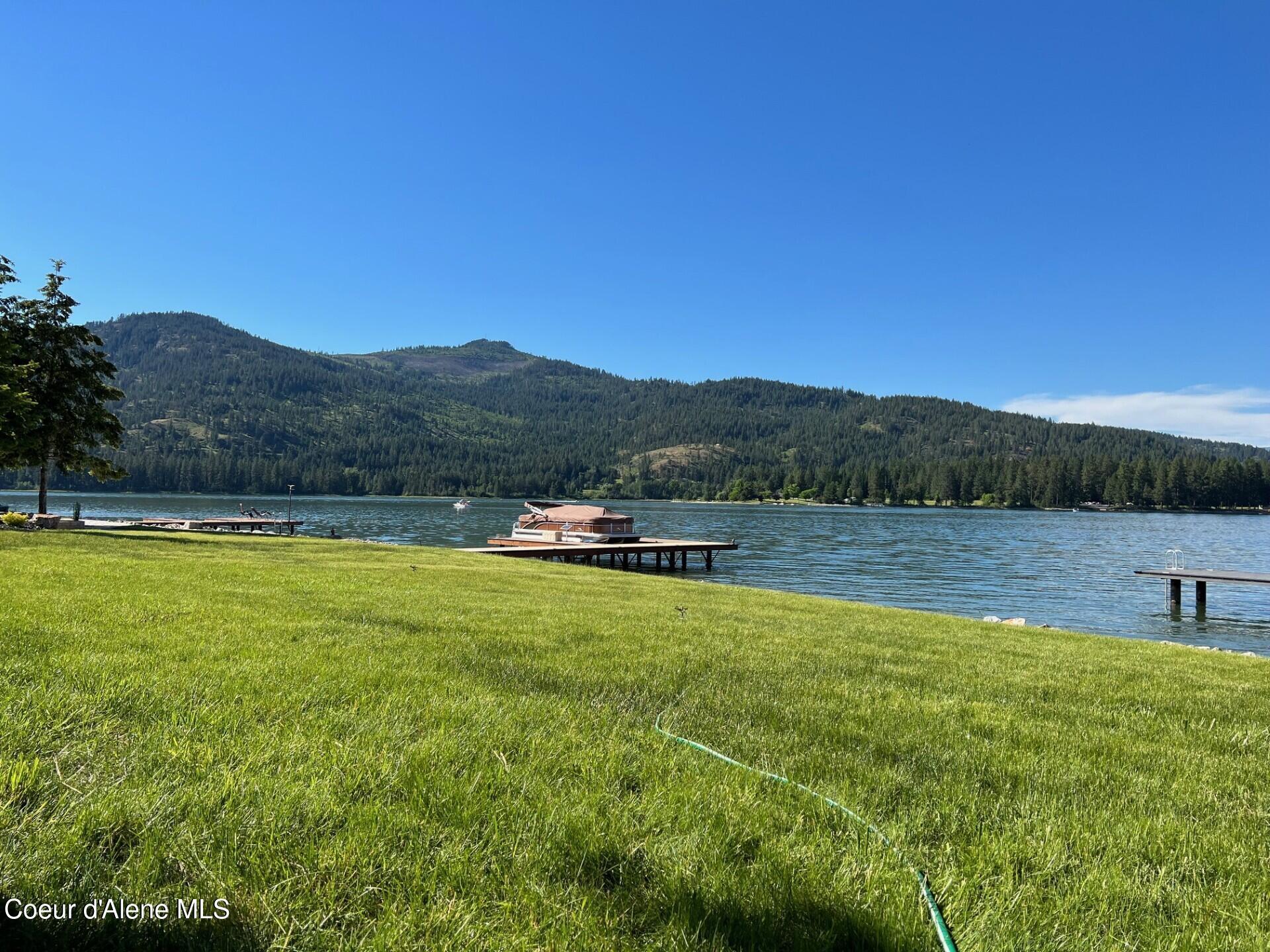 Image 3: Peed lot looking towards lake 2