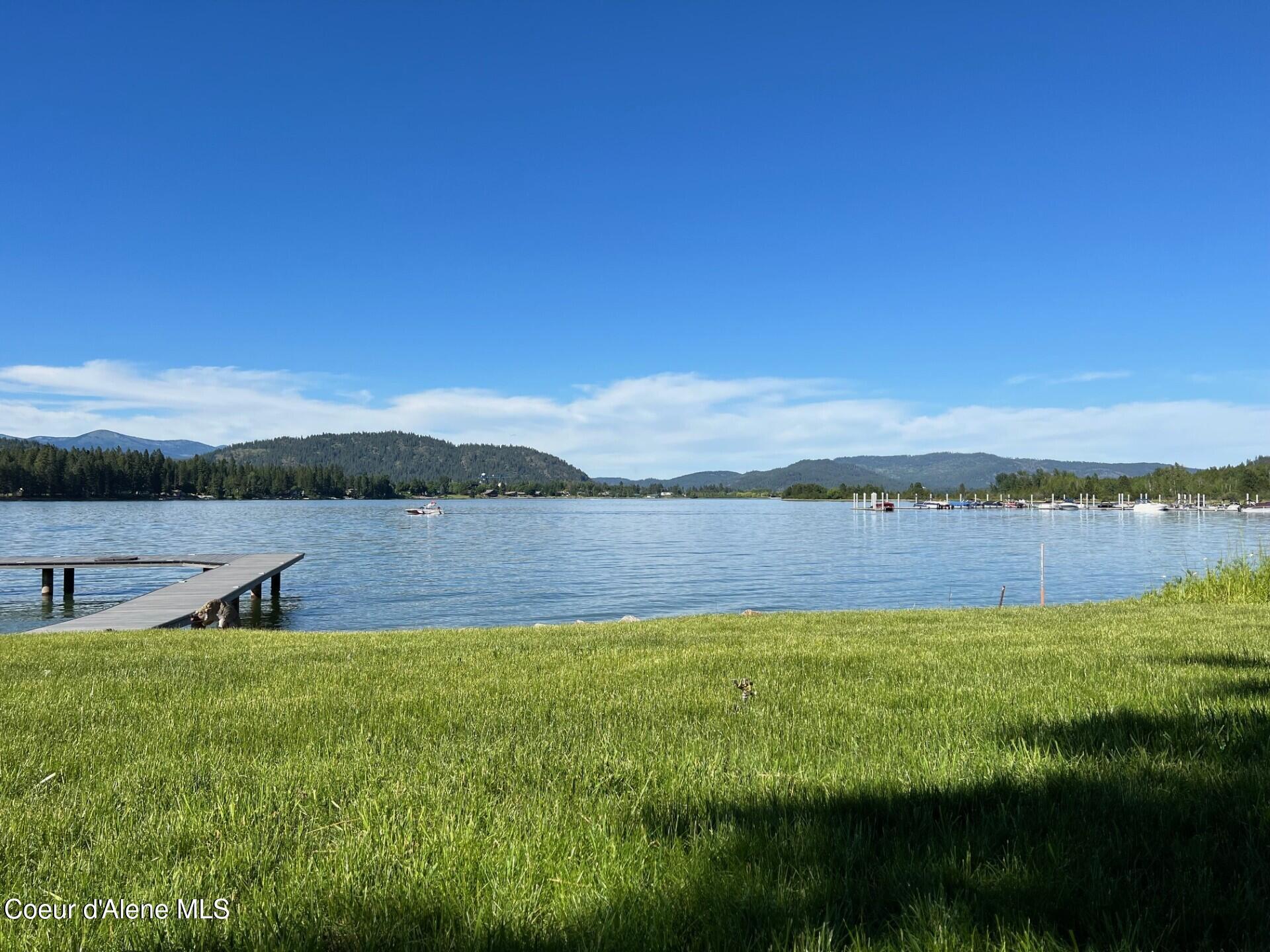 Image 4: Peed Lot looking towards lake 4