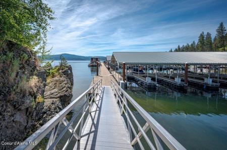 1100 E Lakeshore Dr