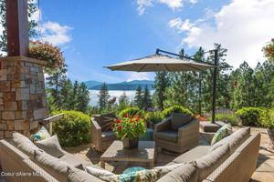 3633 E NATURE HEIGHTS LN