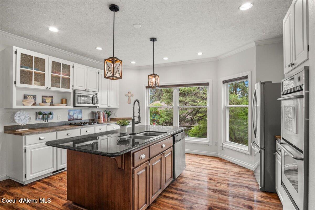 Image 2: Friar Hill Unit #B