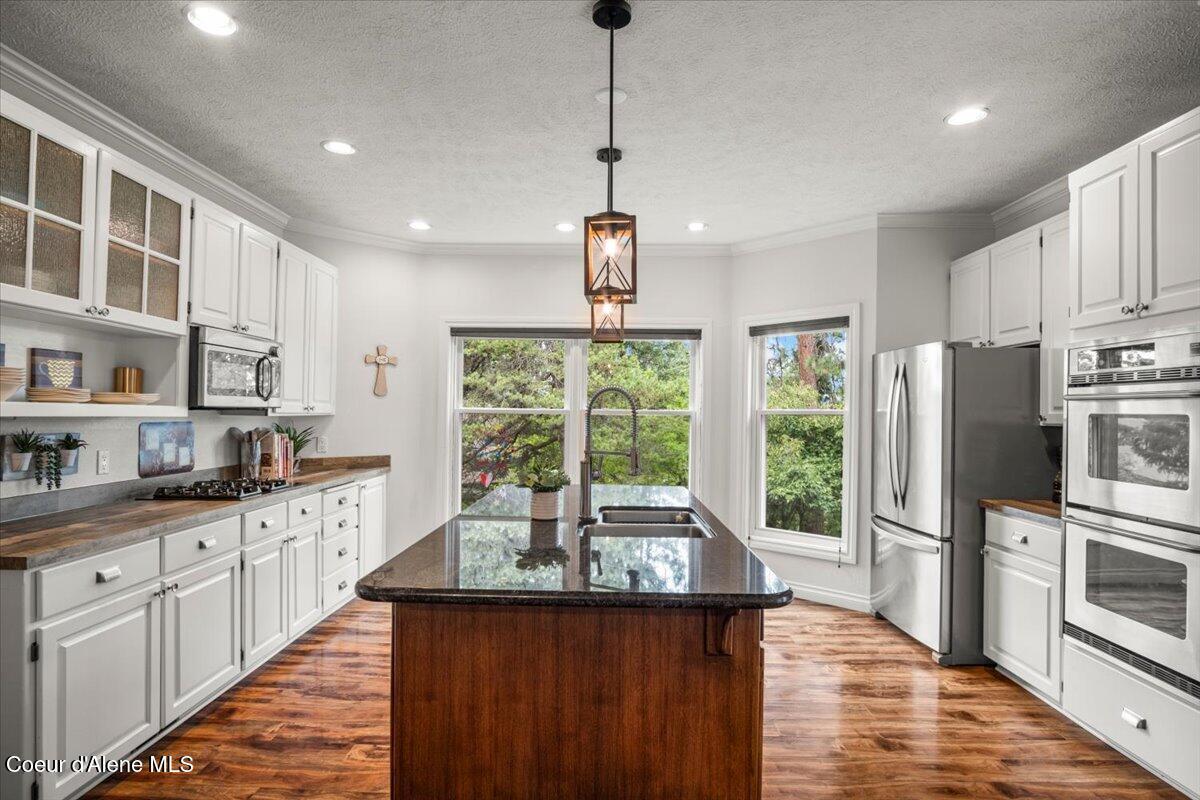 Image 3: Friar Hill Unit #B