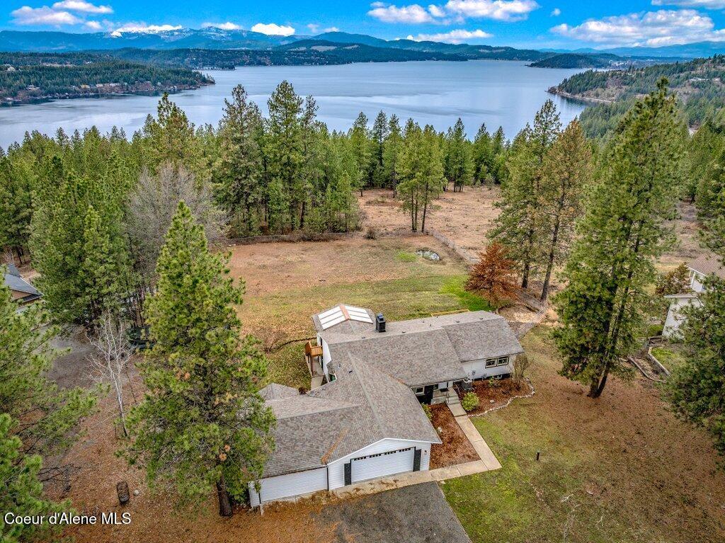 Image 1: Beautiful Home