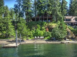 805 E DRIFTWOOD LN