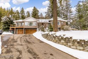 17556 Woodlake