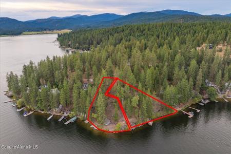 12917 & 12919 N East Newman Lake Dr