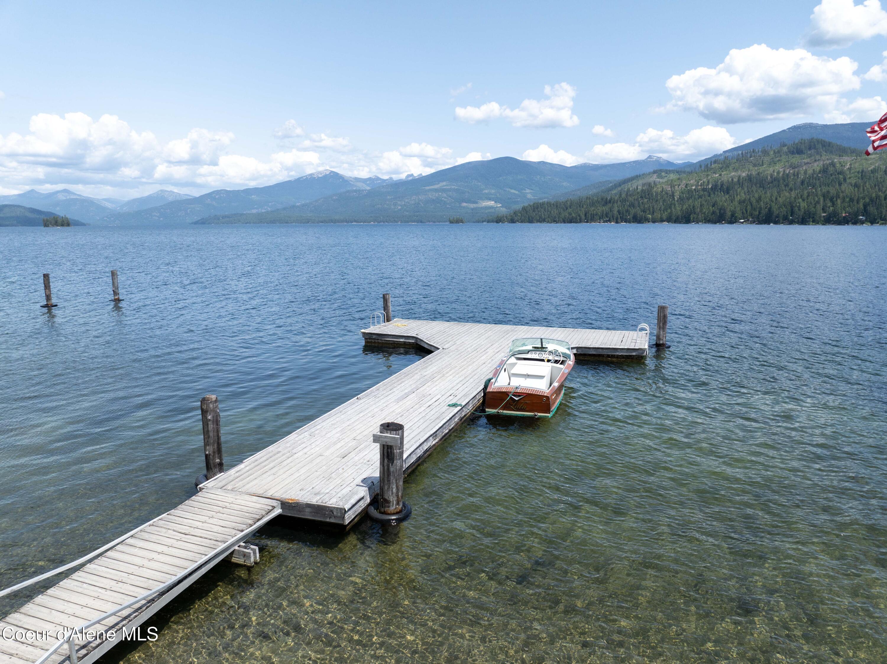 Image 3: Dock